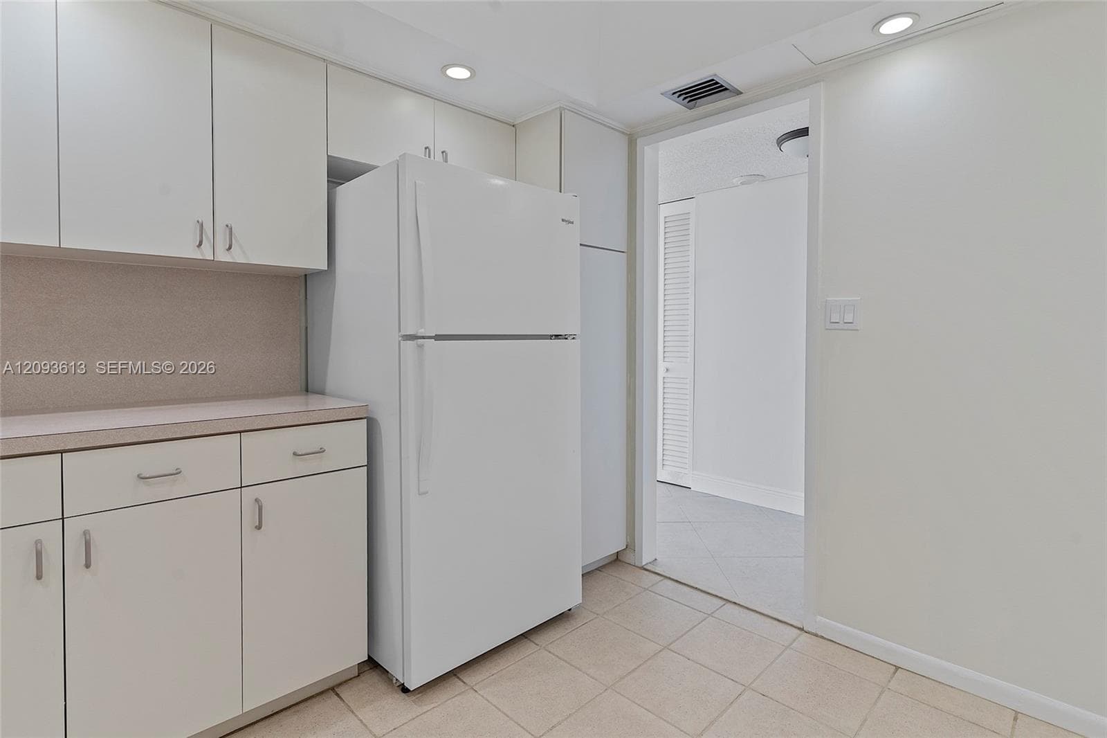 ARLEN BEACH CONDO · #1007 in Miami Beach - Photo 30