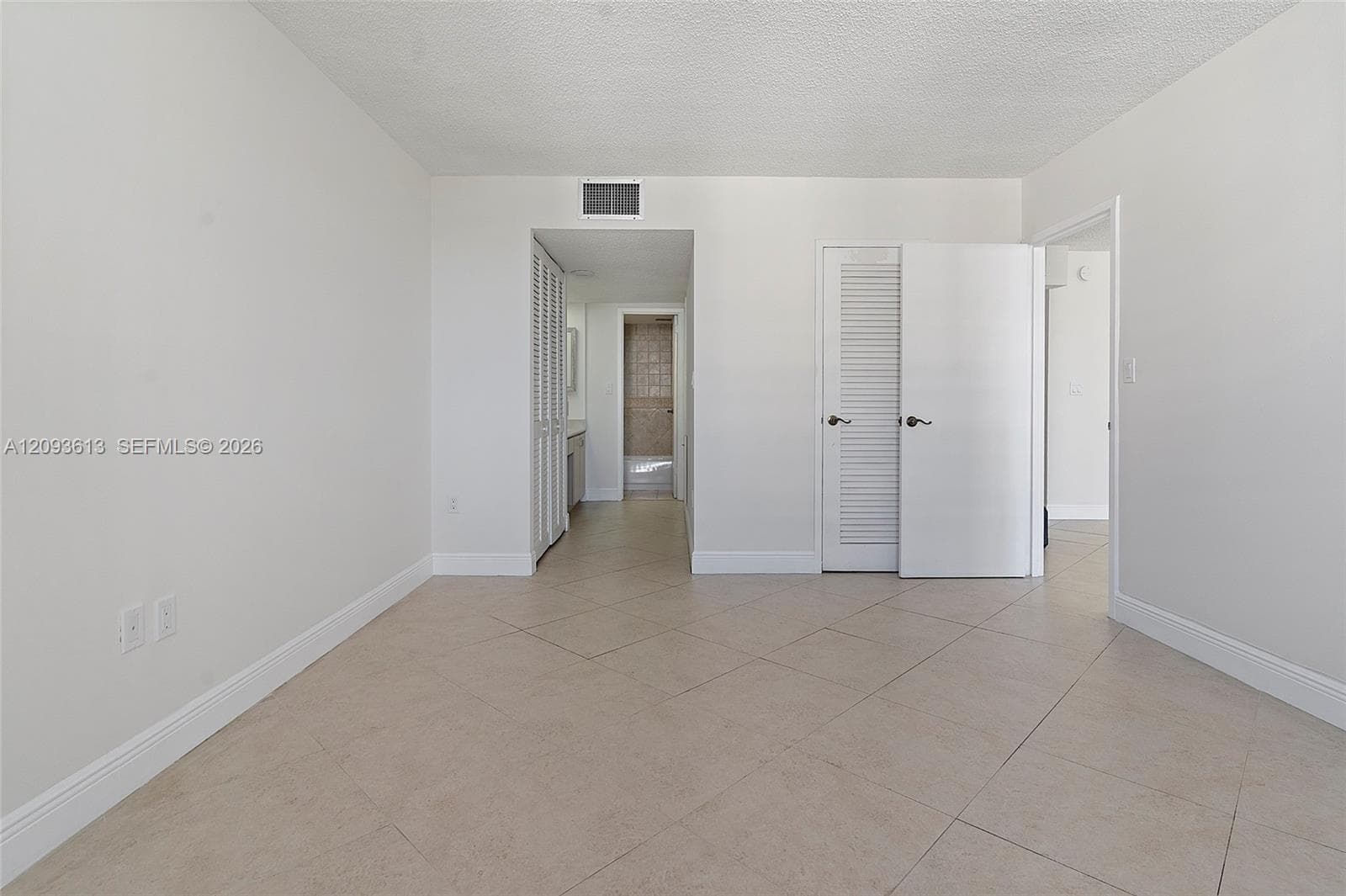 ARLEN BEACH CONDO · #1007 in Miami Beach - Photo 38