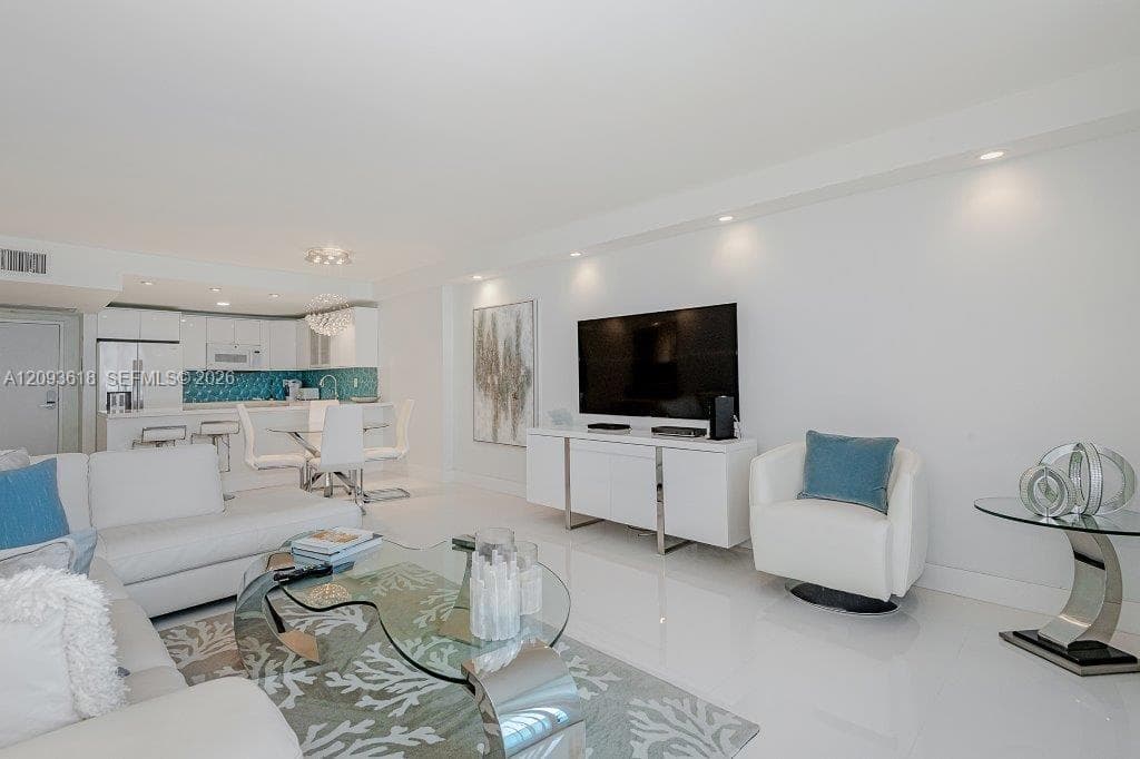 Roney Palace · #1424 in Miami Beach - Photo 7