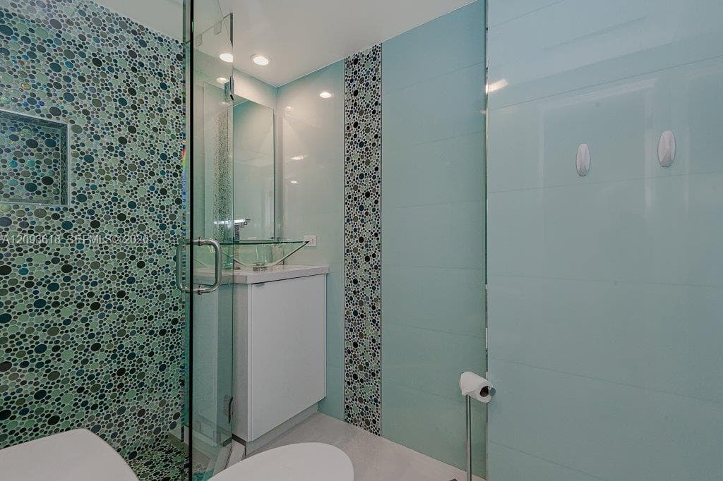 Roney Palace · #1424 in Miami Beach - Photo 15