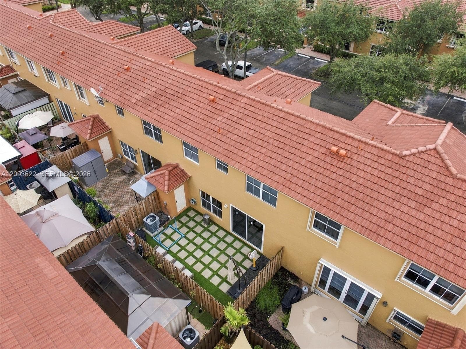 VILLA VIZCAYA CONDO · #1406 in Miami Lakes - Photo 29