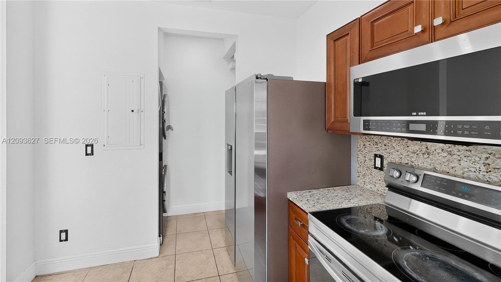 85 SW 15th Ter photo 10