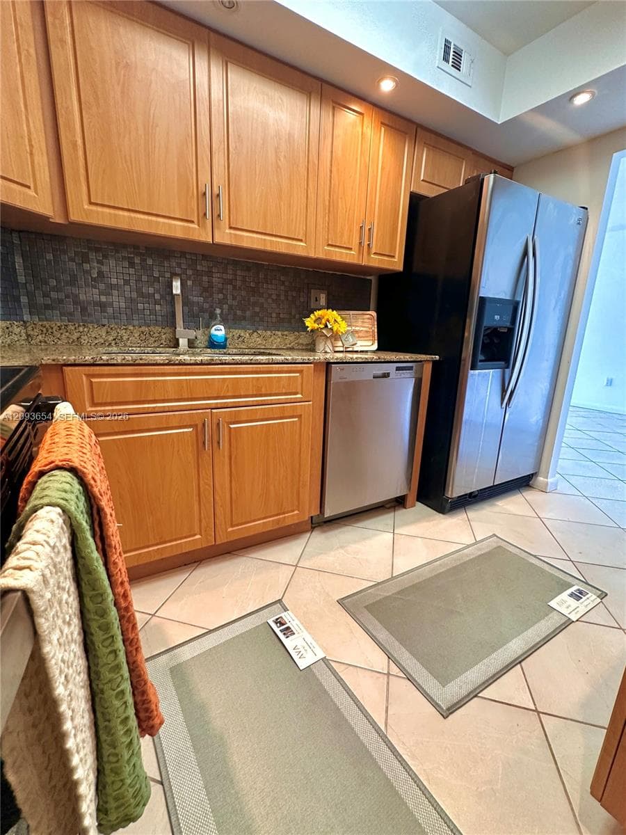 ARLEN HOUSE CONDO · #701 in Sunny Isles Beach - Photo 7