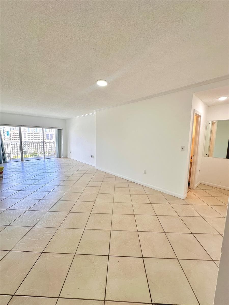 ARLEN HOUSE CONDO · #701 in Sunny Isles Beach - Photo 9