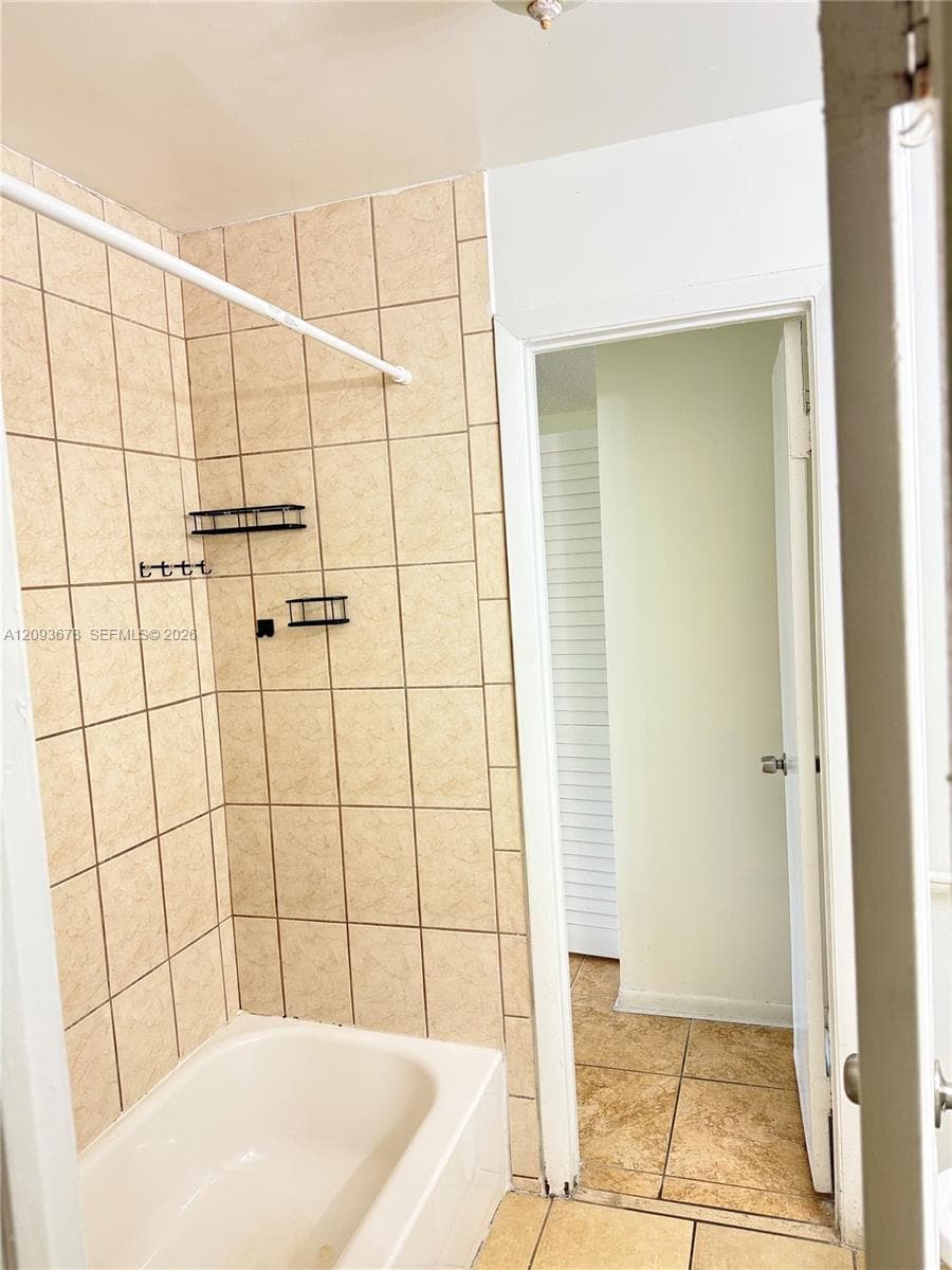 LAKESHORE CONDO 2 · #1021E in Homestead - Photo 22