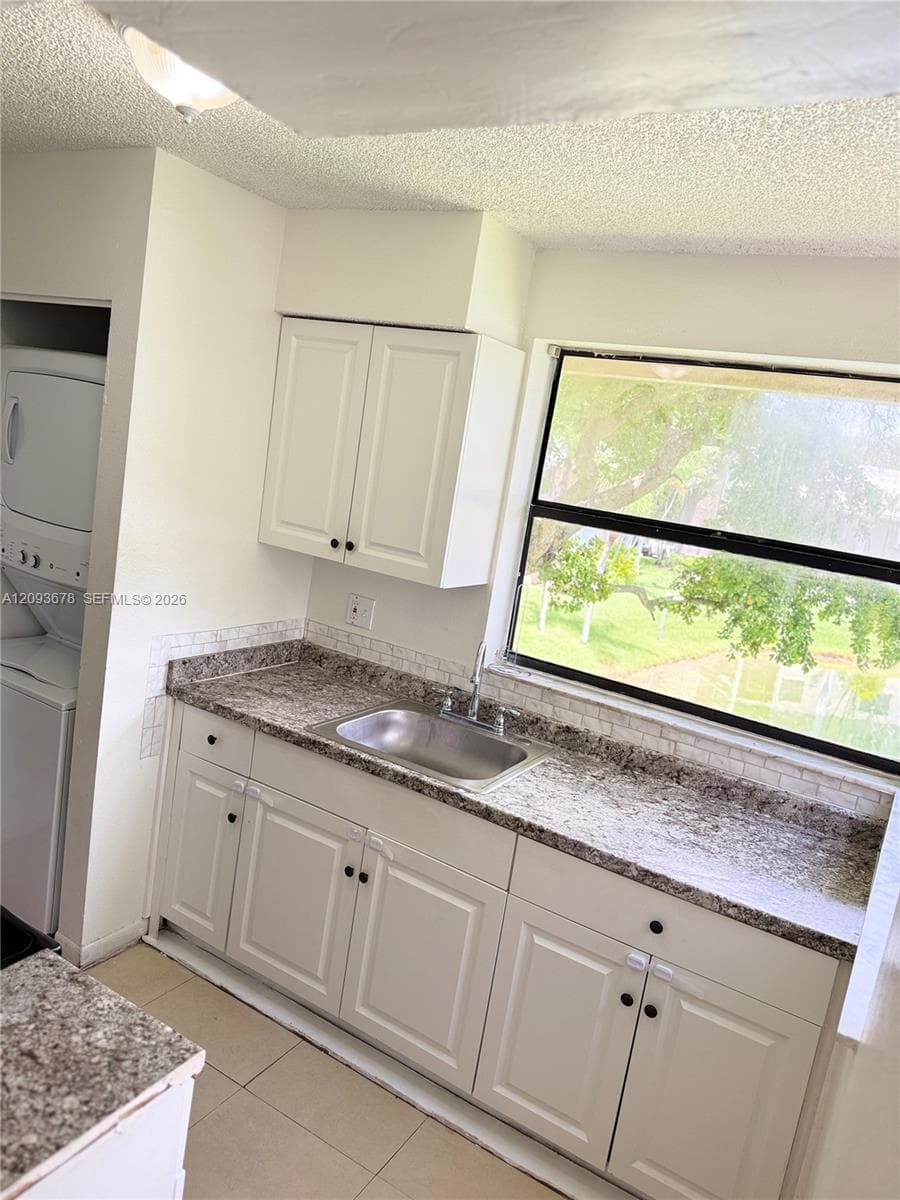 LAKESHORE CONDO 2 · #1021E in Homestead - Photo 8