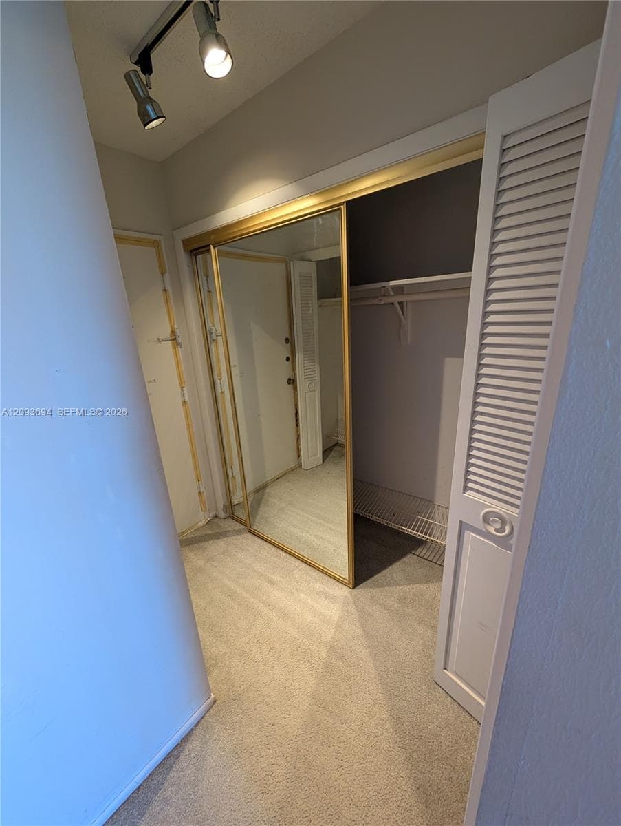 MAJORCA TOWERS CONDO · #502 in North Miami - Photo 10