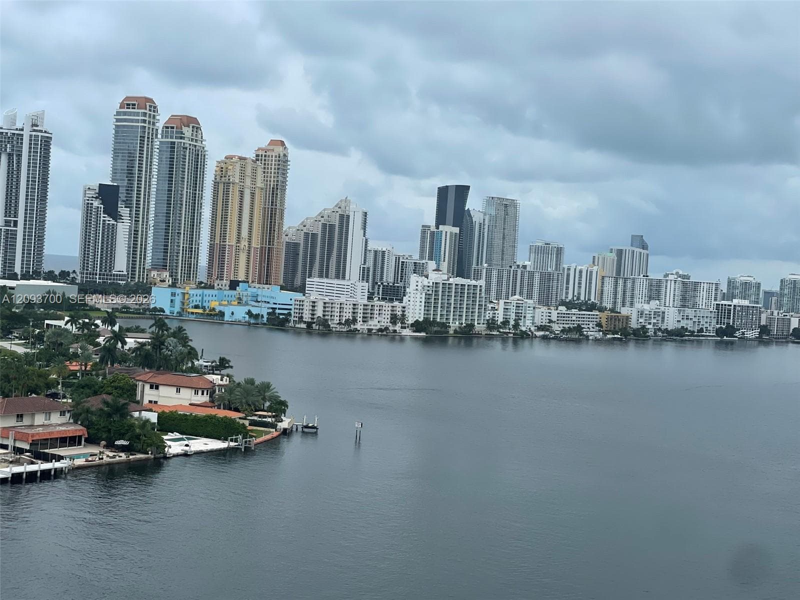 Mystic Pointe Tower 200 · #1612 in Aventura - Photo 12