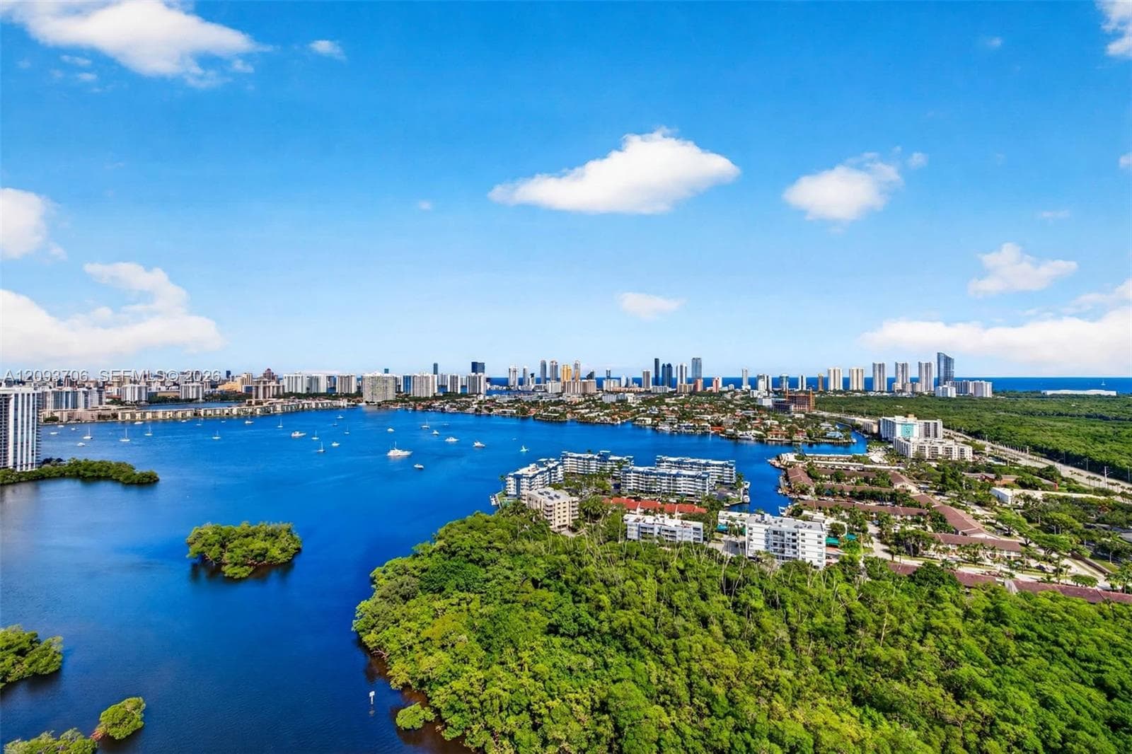 THE HARBOUR SOUTH · #LPH17 in North Miami Beach - Photo 19