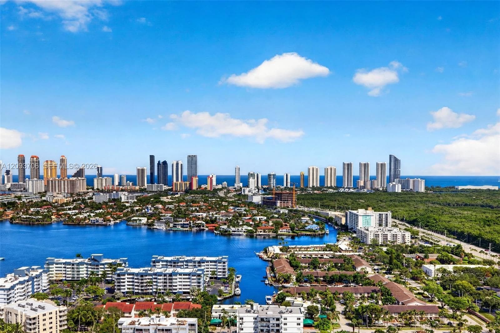 THE HARBOUR SOUTH · #LPH17 in North Miami Beach - Photo 35