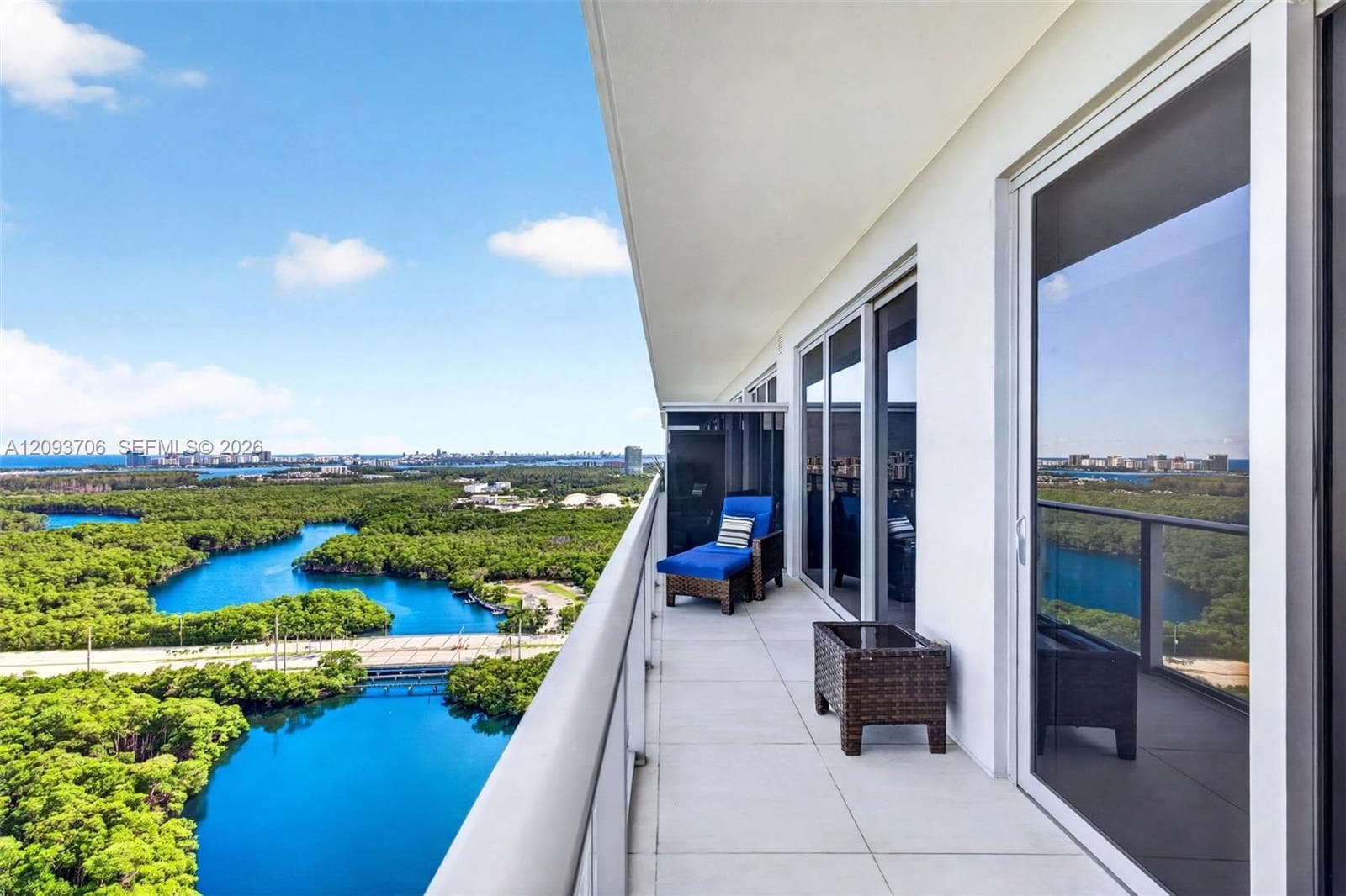 THE HARBOUR SOUTH · #LPH17 in North Miami Beach - Photo 4
