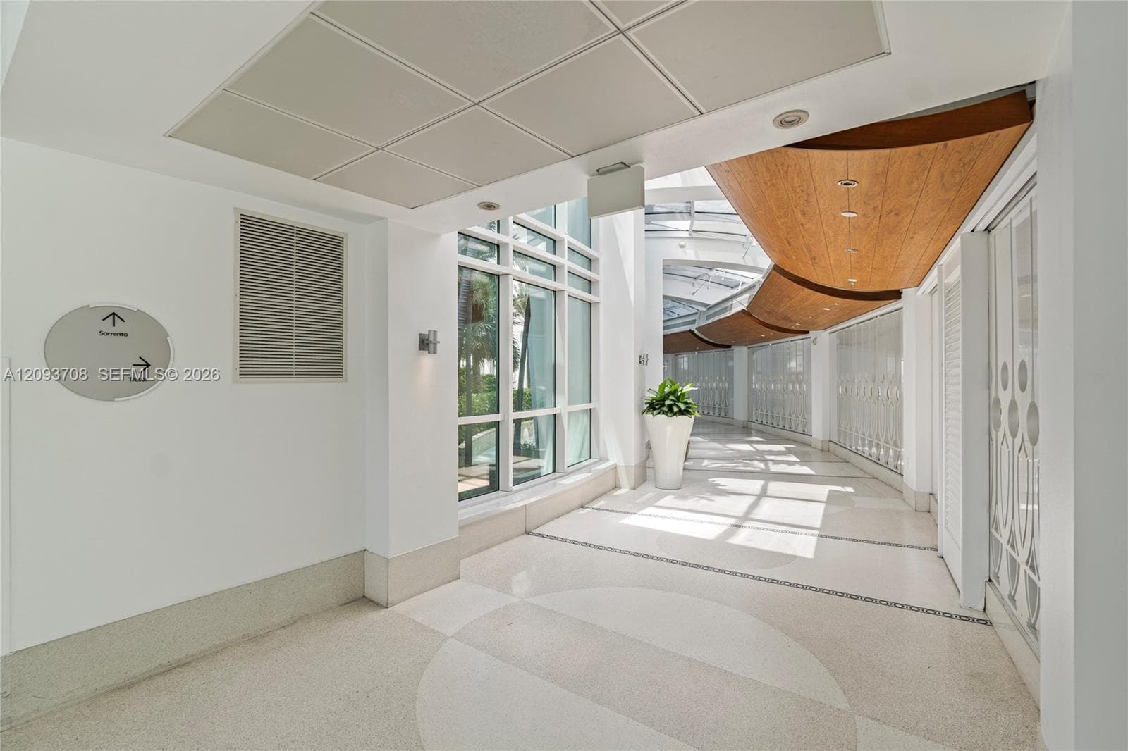 Fontainebleau Tresor · #1709 in Miami Beach - Photo 53