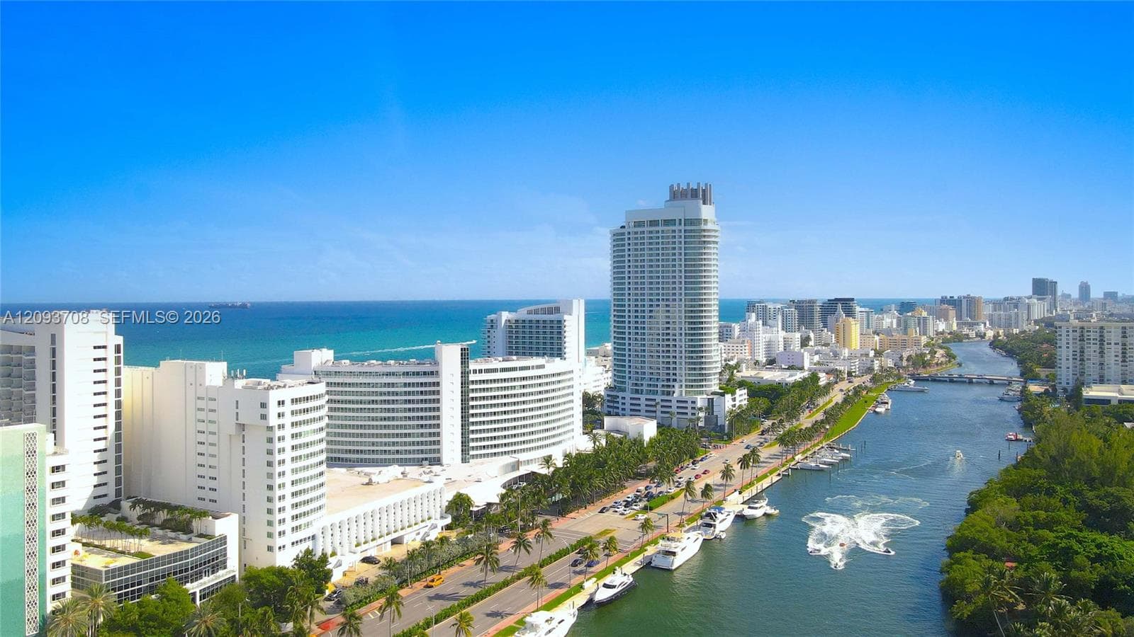 Fontainebleau Tresor · #1709 in Miami Beach - Photo 32