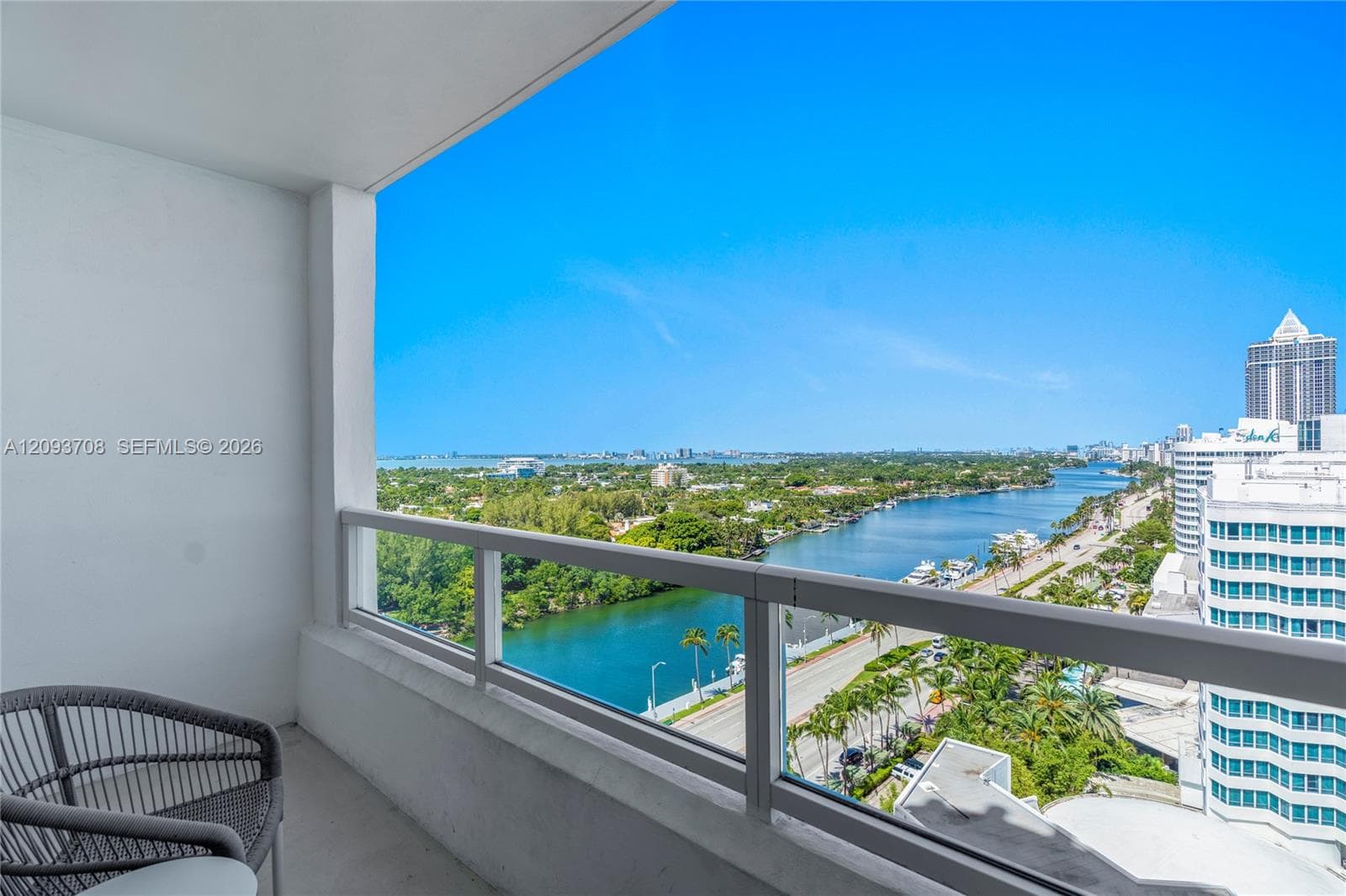 Fontainebleau Tresor · #1709 in Miami Beach - Photo 9