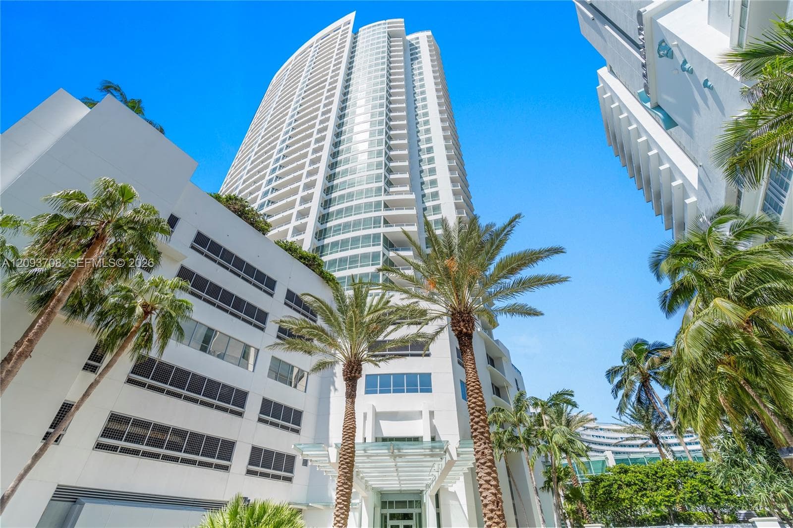 Fontainebleau Tresor · #1709 in Miami Beach - Photo 35
