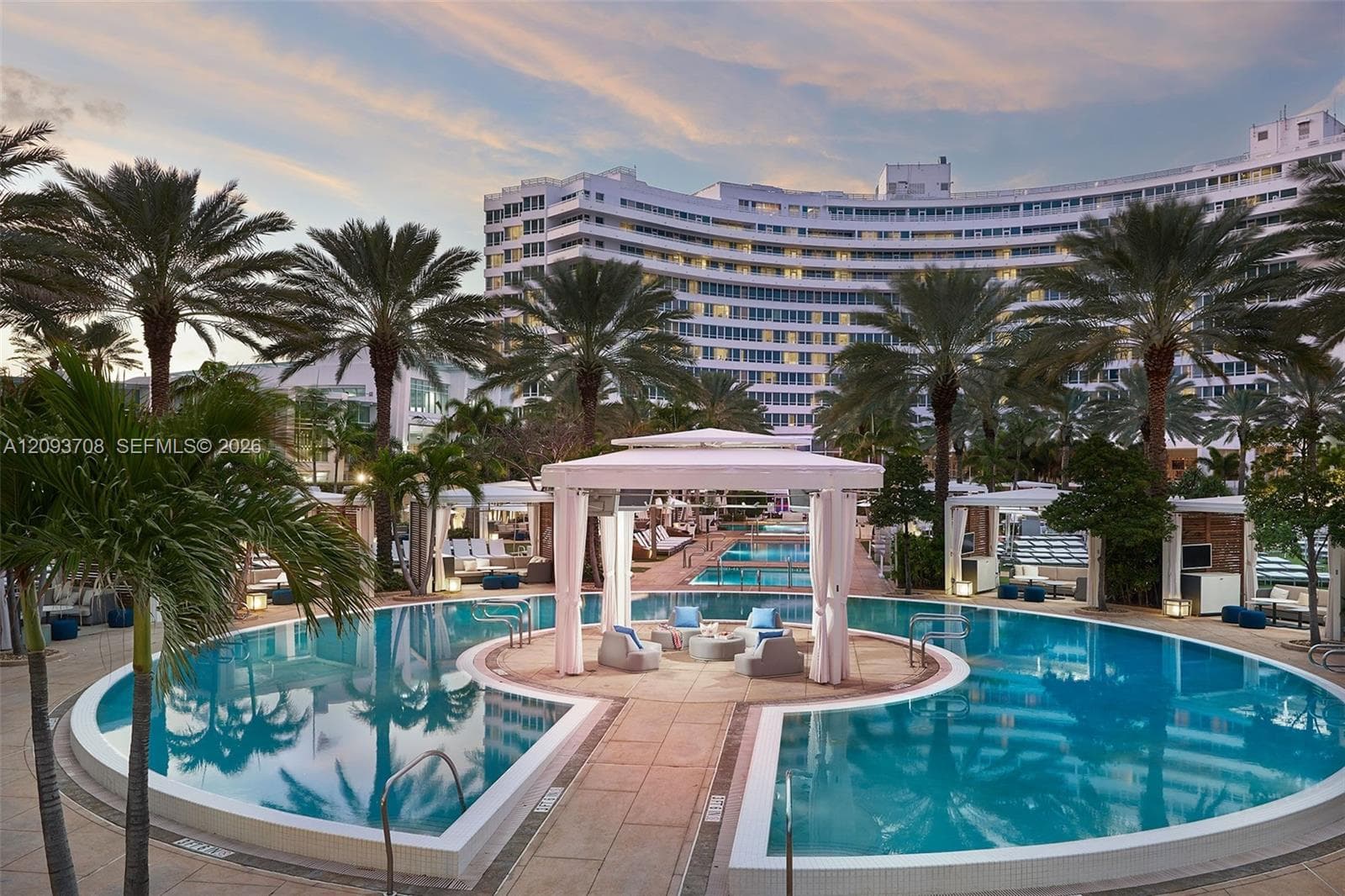 Fontainebleau Tresor · #1709 in Miami Beach - Photo 39