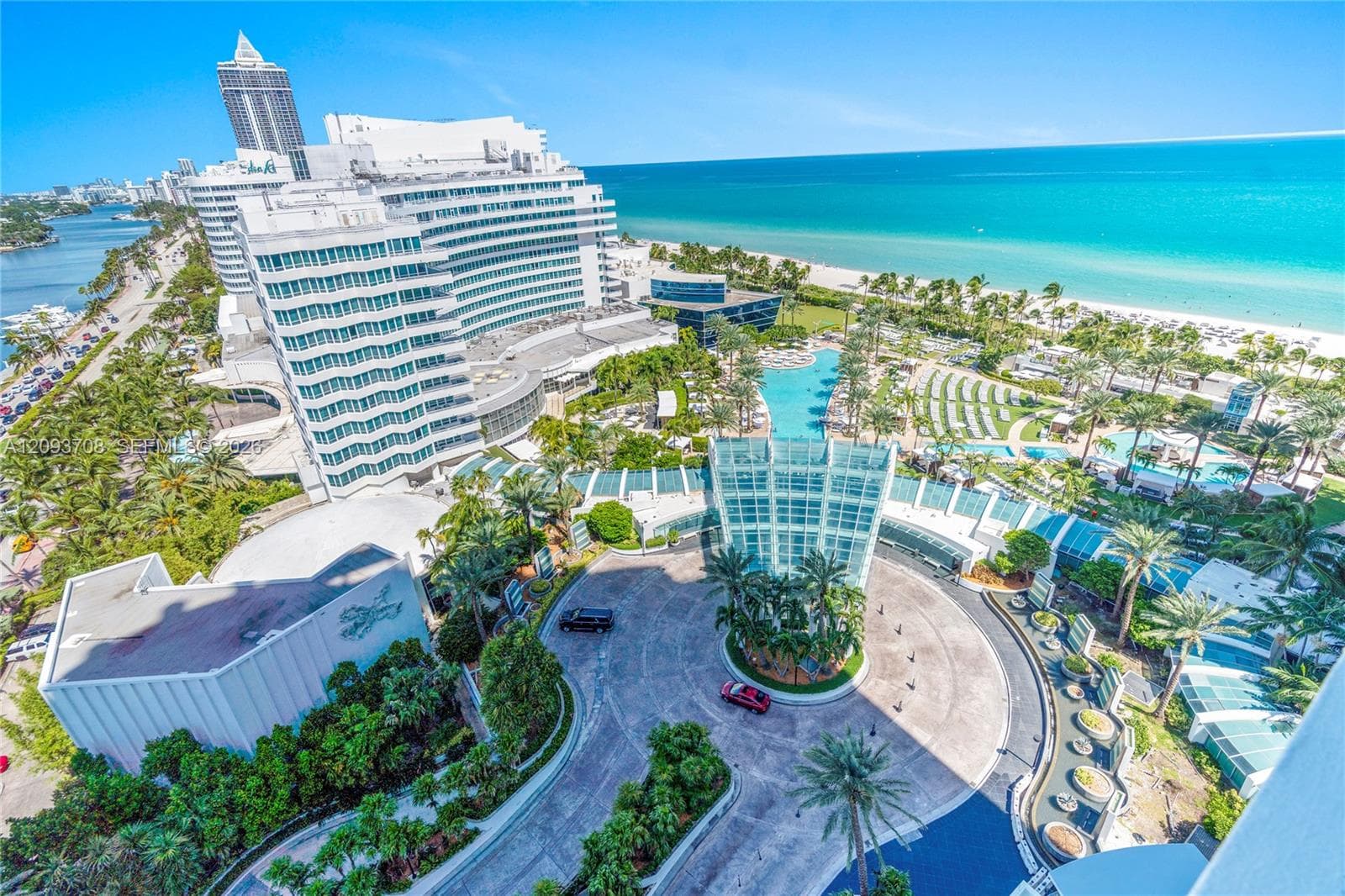 Fontainebleau Tresor · #1709 in Miami Beach - Photo 4