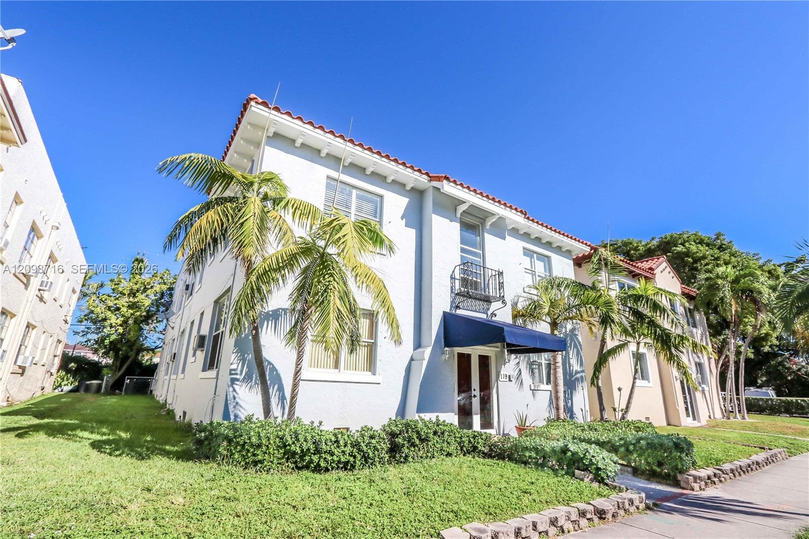 MENORES CONDO · #8A in Coral Gables - Photo 4