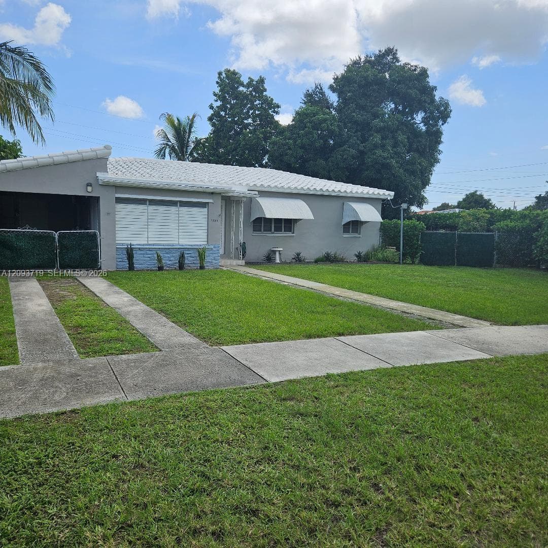 1051 SW 72nd Ct photo 1