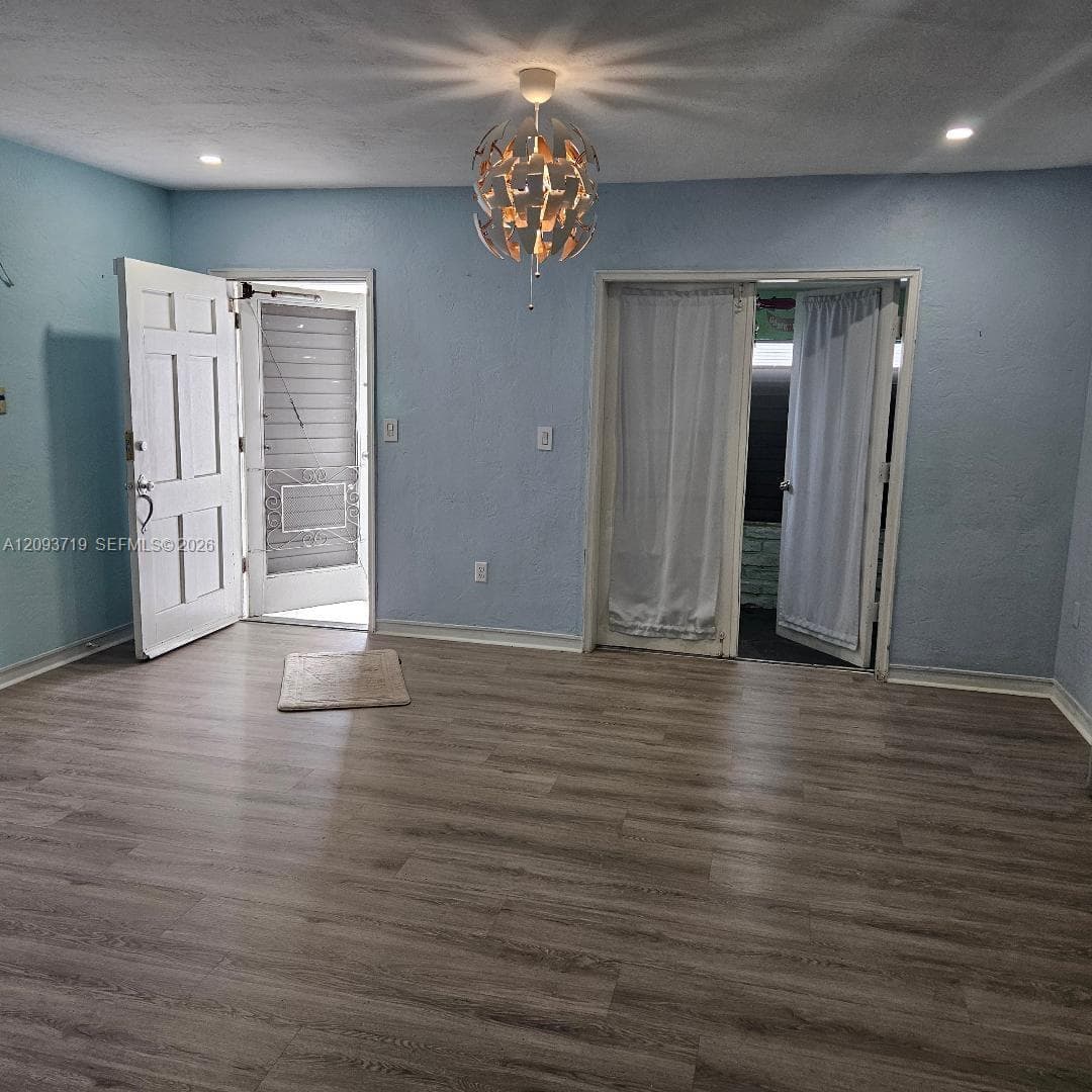 1051 SW 72nd Ct photo 4