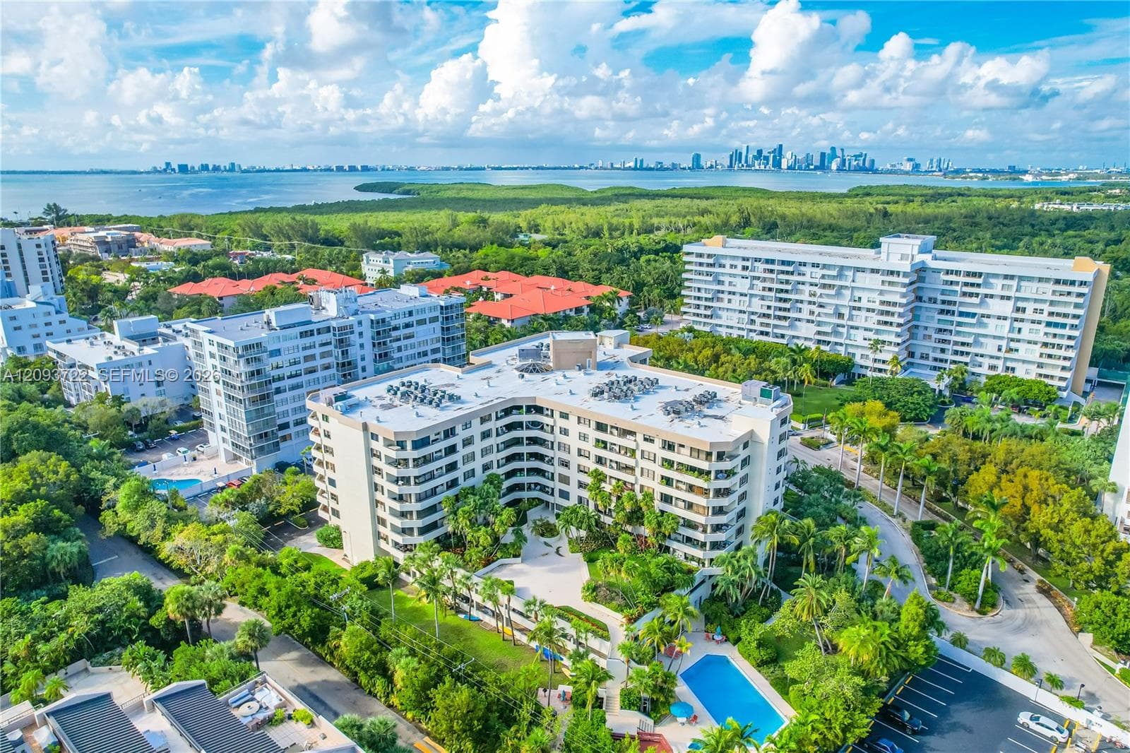 OCEAN LANE PLAZA CONDO · #807 in Key Biscayne - Photo 26