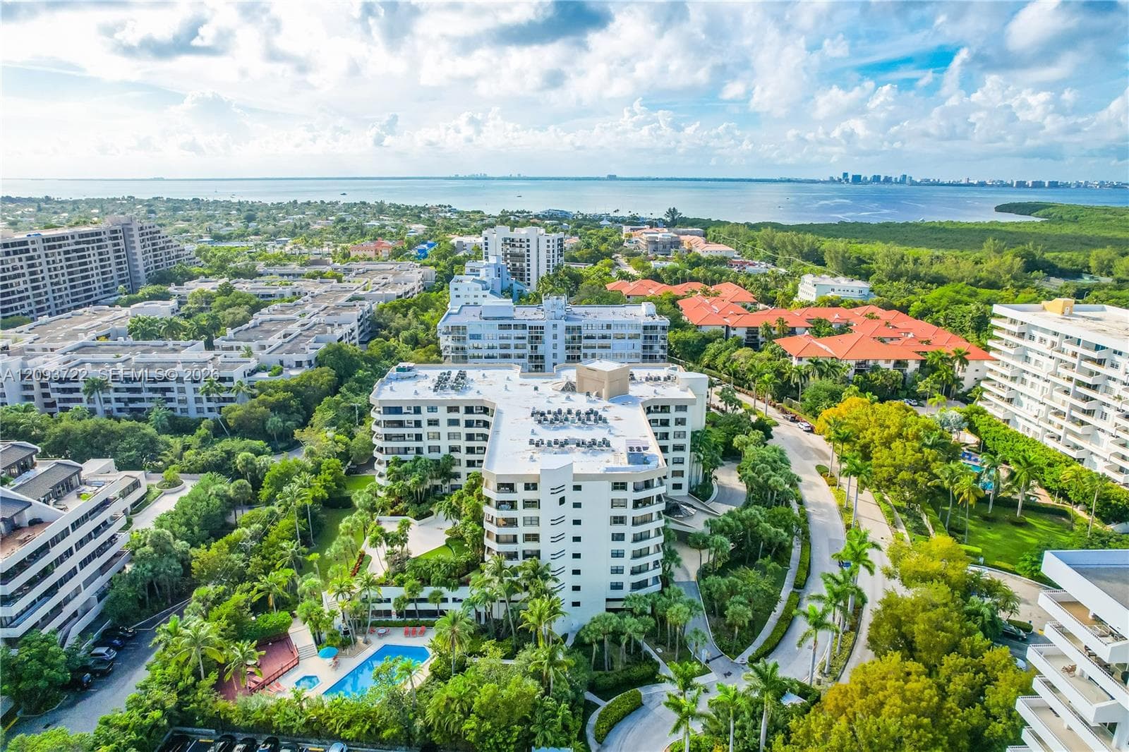 OCEAN LANE PLAZA CONDO · #807 in Key Biscayne - Photo 25