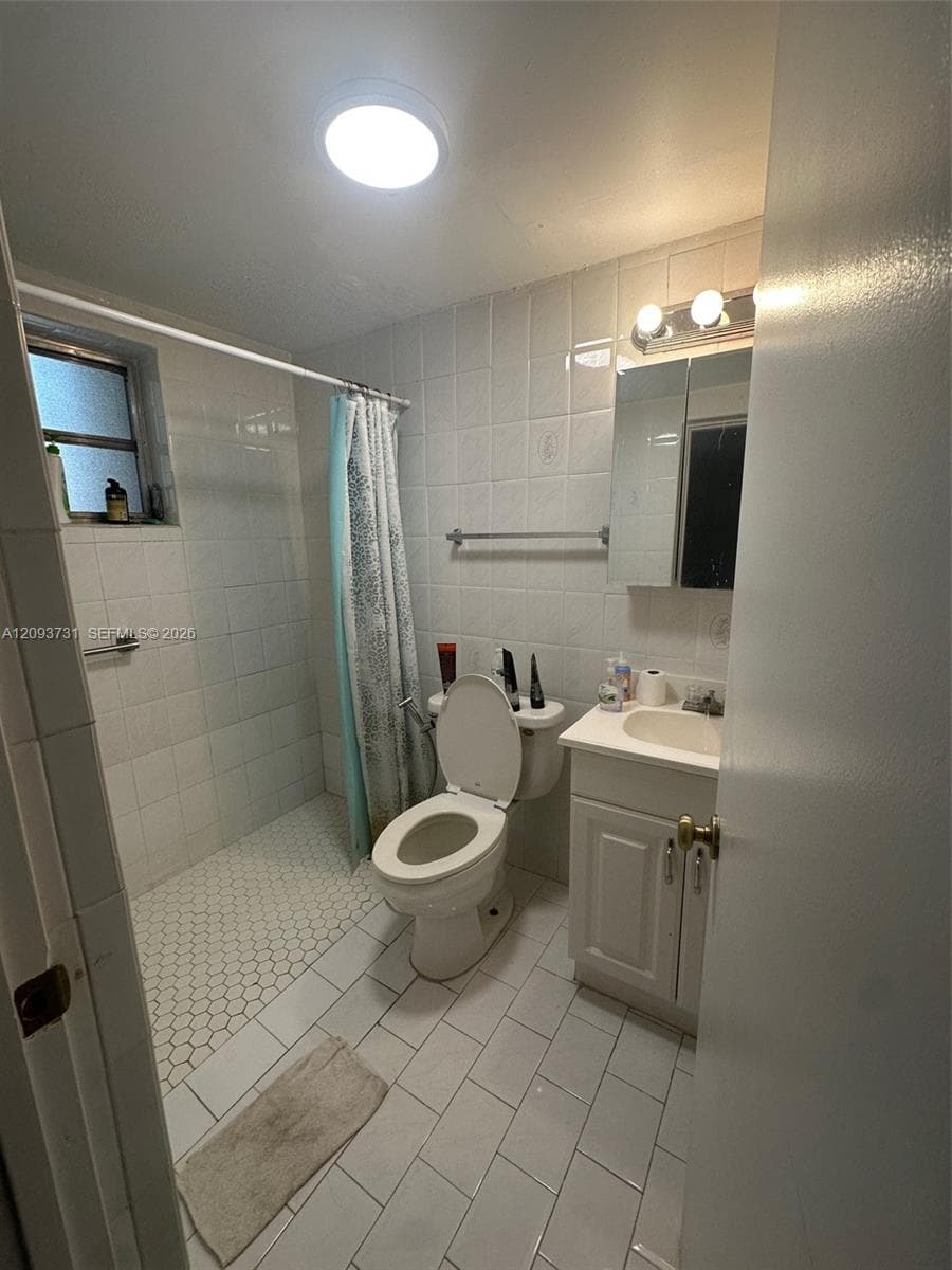 MADRID TOWERS CONDO · #104 in Coral Gables - Photo 8