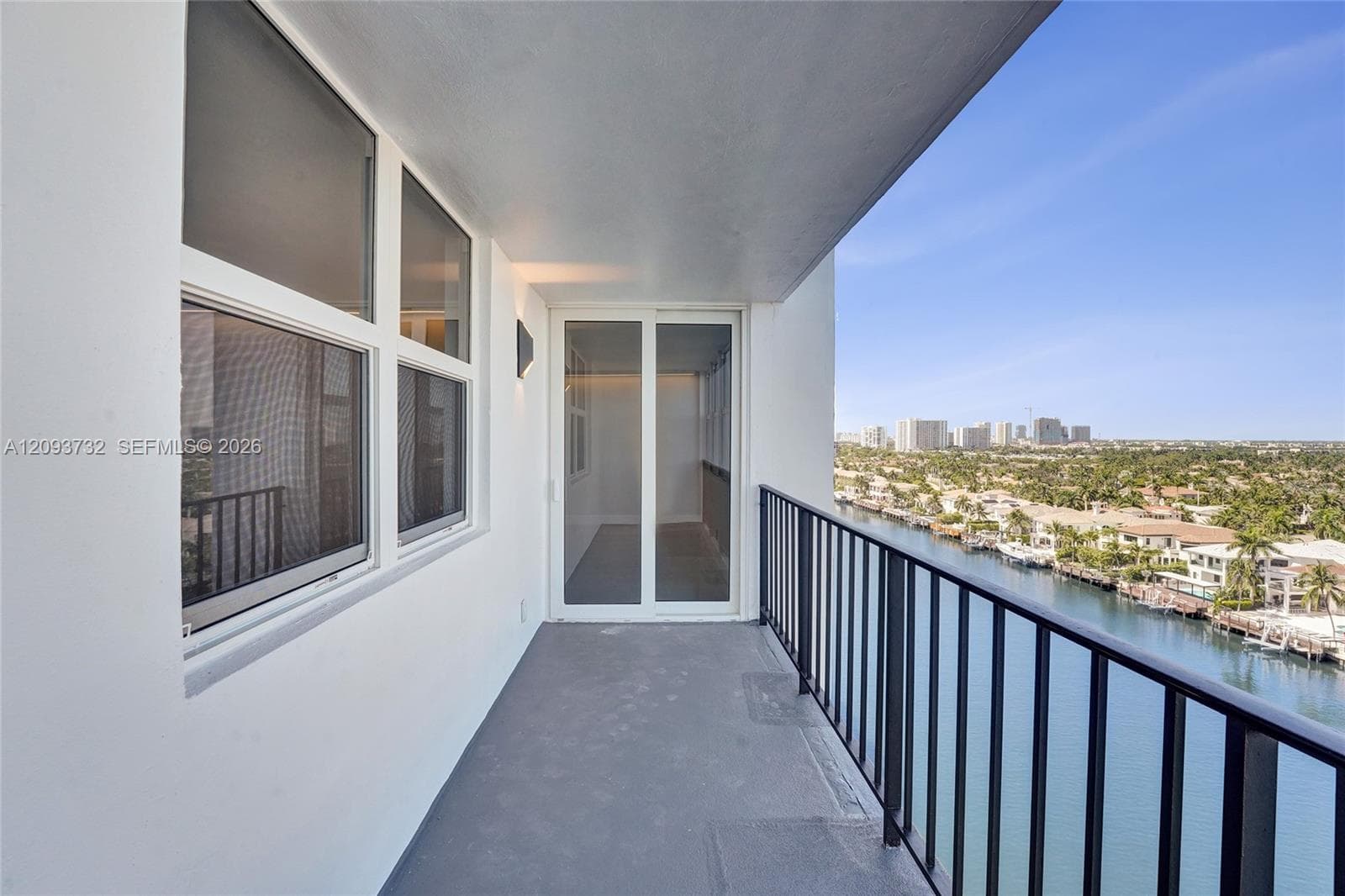 TRAFALGAR TOWERS CONDOMIN · #1205 in Hollywood - Photo 16