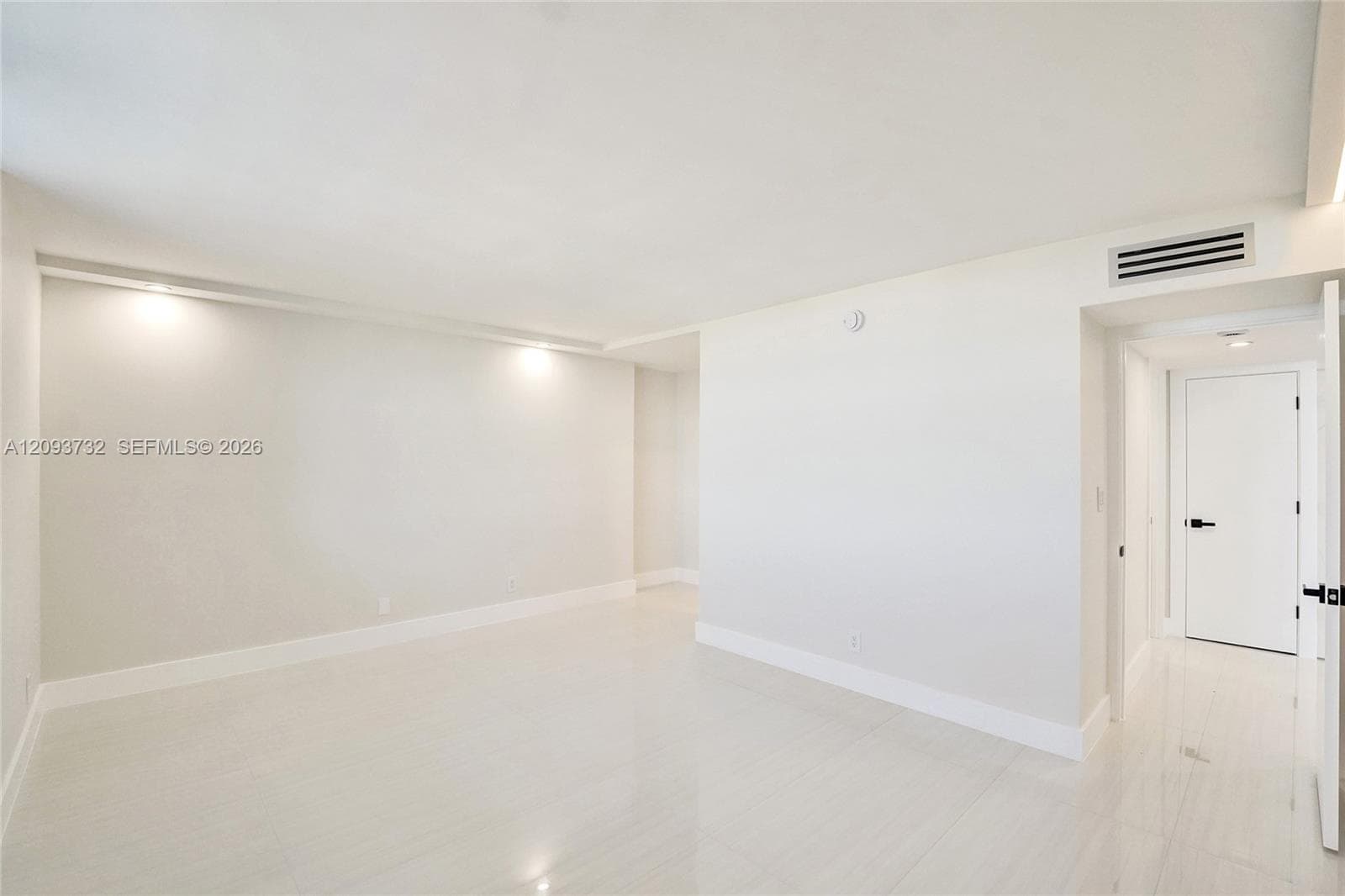 TRAFALGAR TOWERS CONDOMIN · #1205 in Hollywood - Photo 22