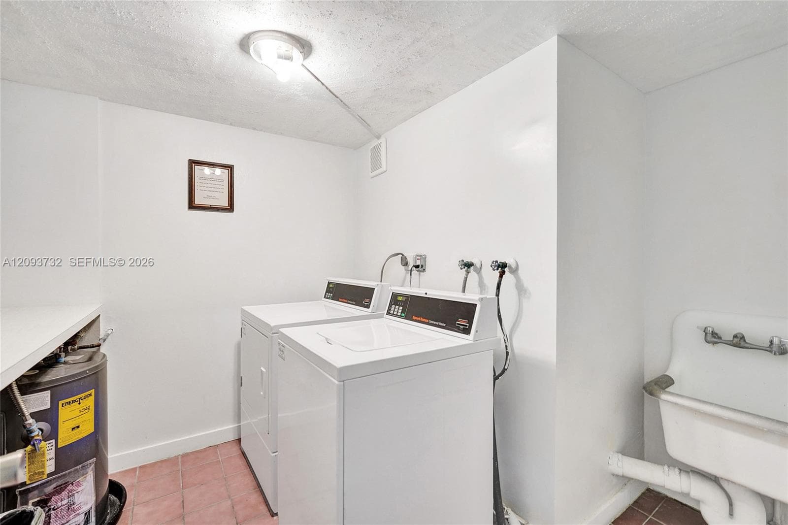 TRAFALGAR TOWERS CONDOMIN · #1205 in Hollywood - Photo 33