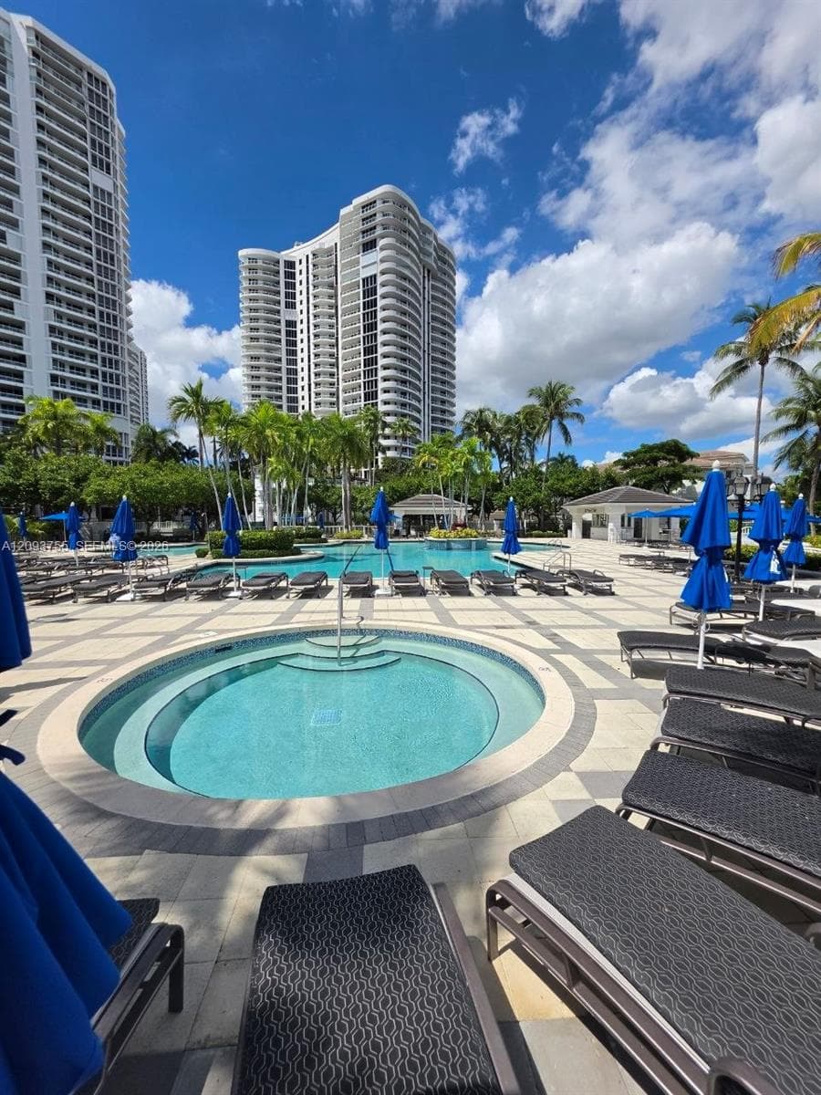 THE POINT · #3105 in Aventura - Photo 52