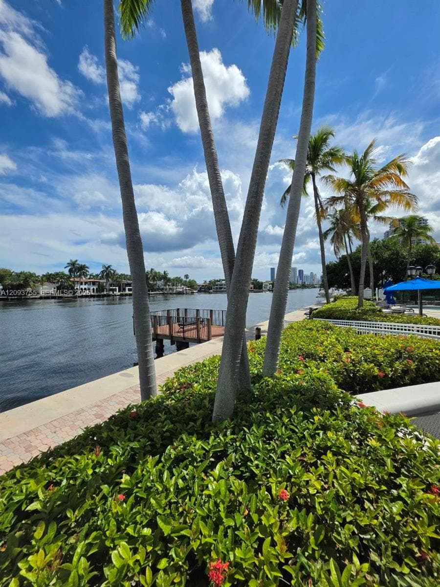 THE POINT · #3105 in Aventura - Photo 56