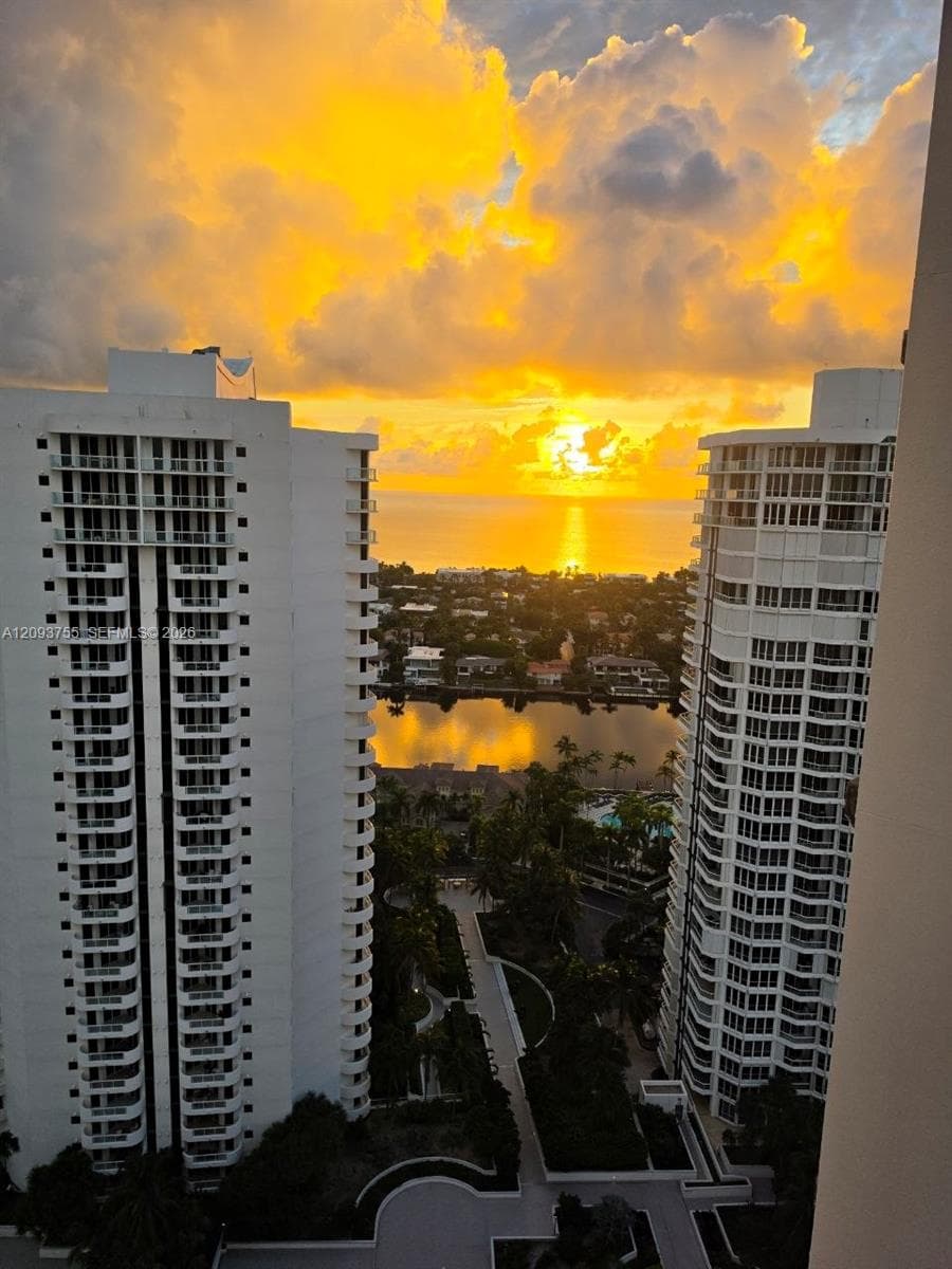 THE POINT · #3105 in Aventura - Photo 28
