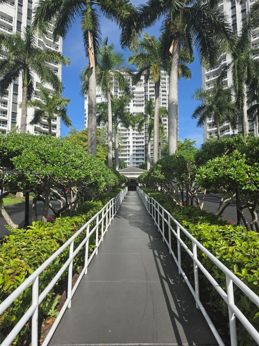 THE POINT · #3105 in Aventura - Photo 41