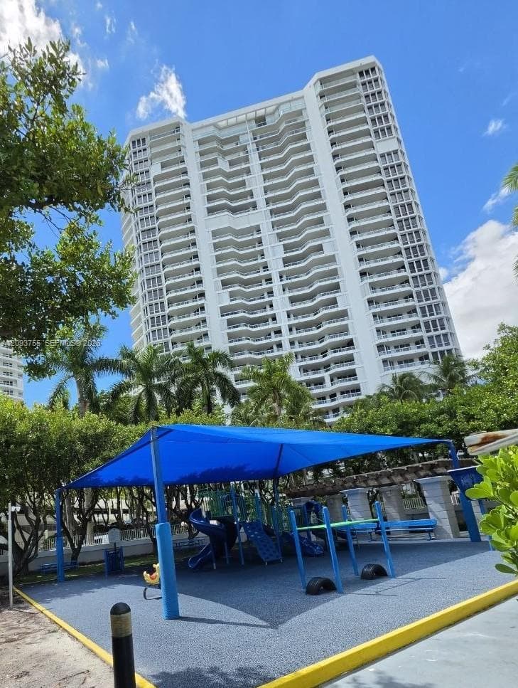 THE POINT · #3105 in Aventura - Photo 48