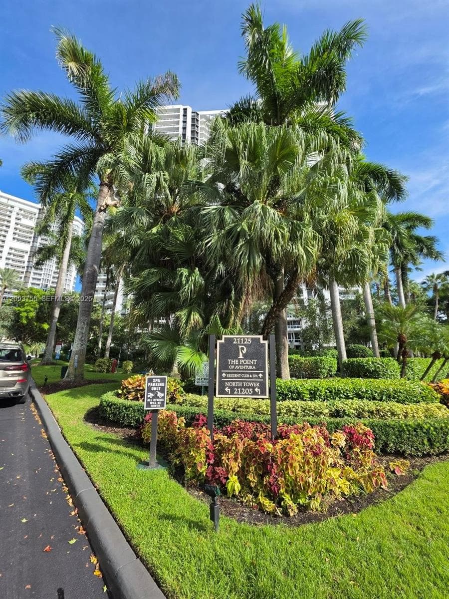 THE POINT · #3105 in Aventura - Photo 40