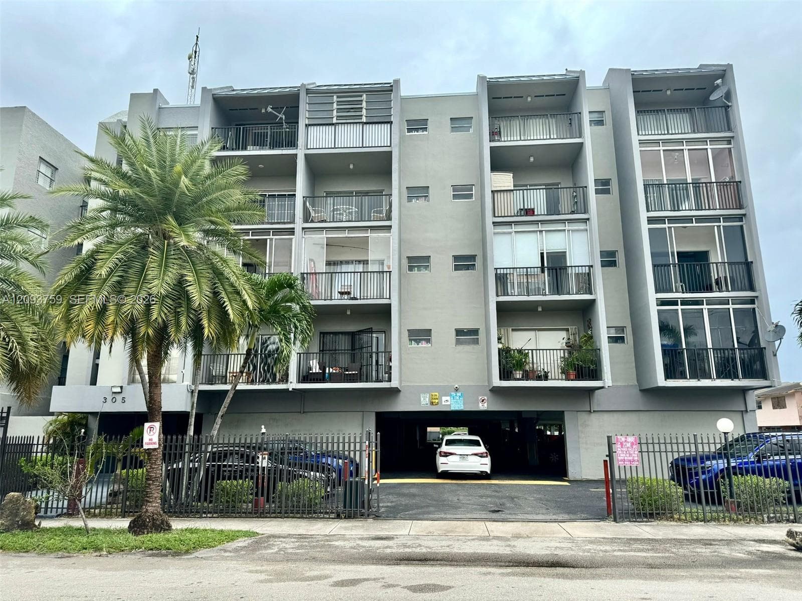 GRATIGNY PARK CONDO NO 1 · #301 in Hialeah - Photo 1