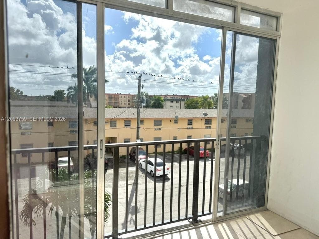 GRATIGNY PARK CONDO NO 1 · #301 in Hialeah - Photo 9