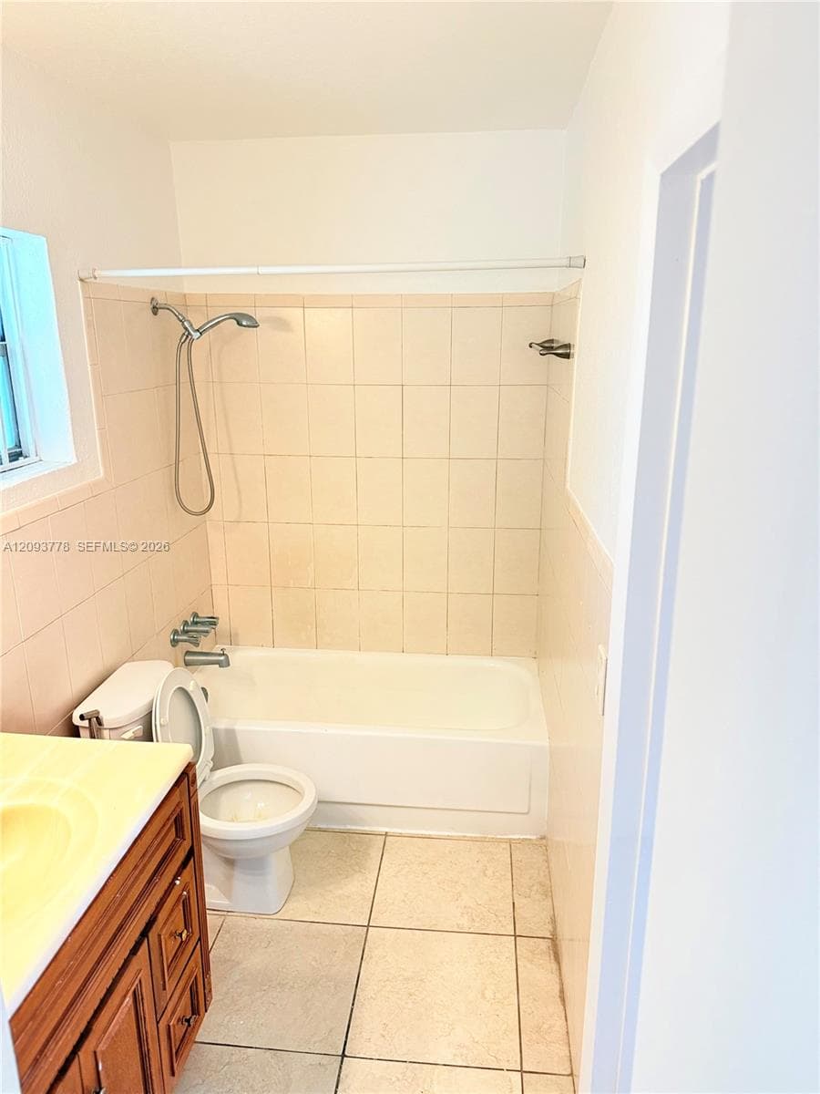 DADELAND PARK CONDO · #305 in Miami - Photo 27