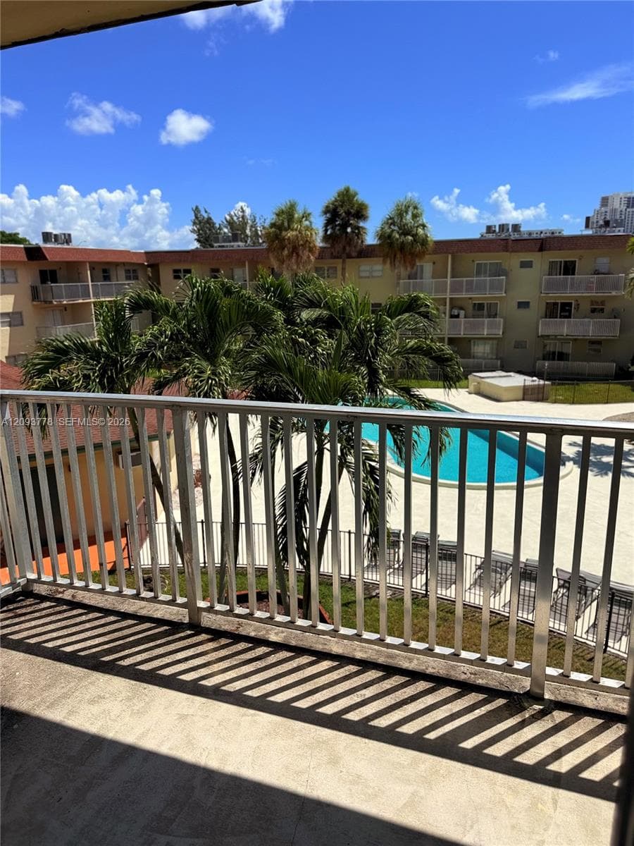 DADELAND PARK CONDO · #305 in Miami - Photo 16