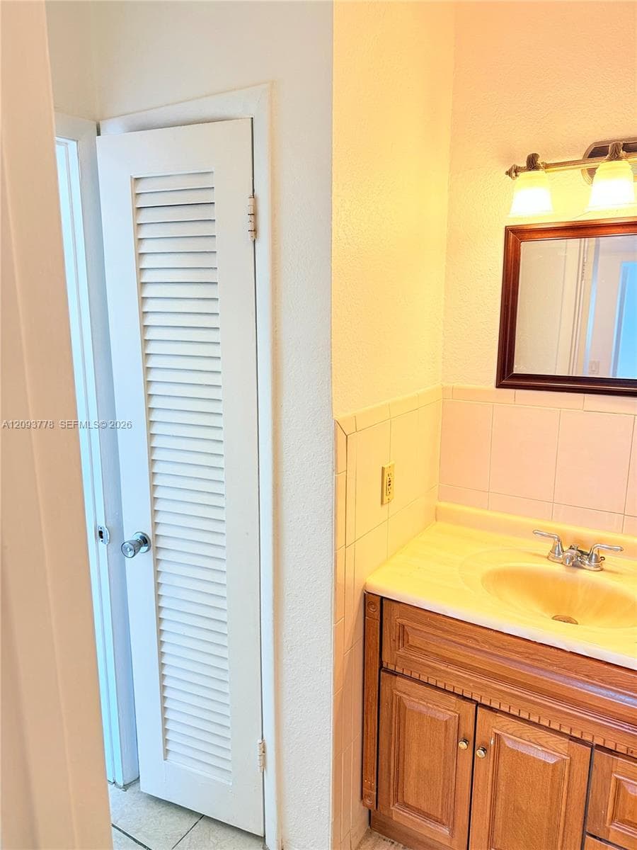 DADELAND PARK CONDO · #305 in Miami - Photo 28
