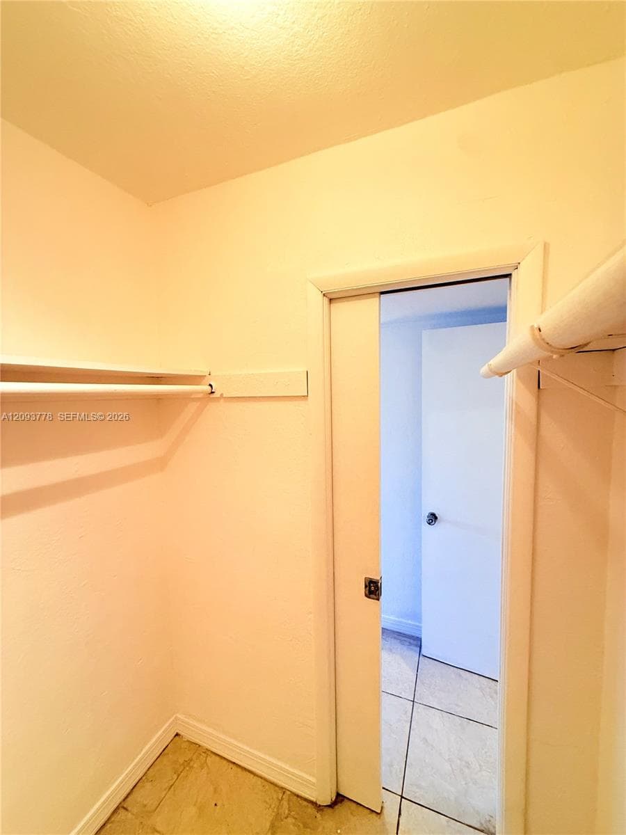 DADELAND PARK CONDO · #305 in Miami - Photo 20