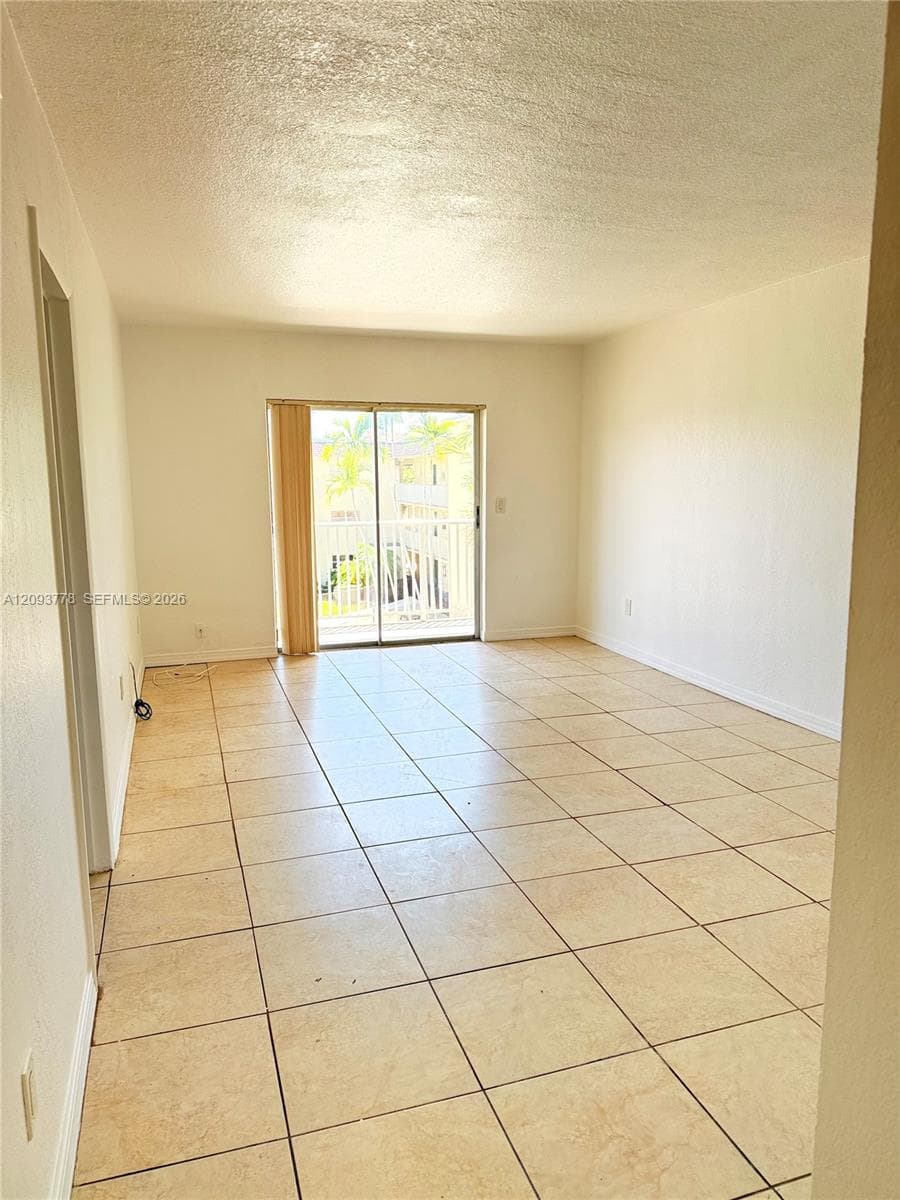 DADELAND PARK CONDO · #305 in Miami - Photo 9