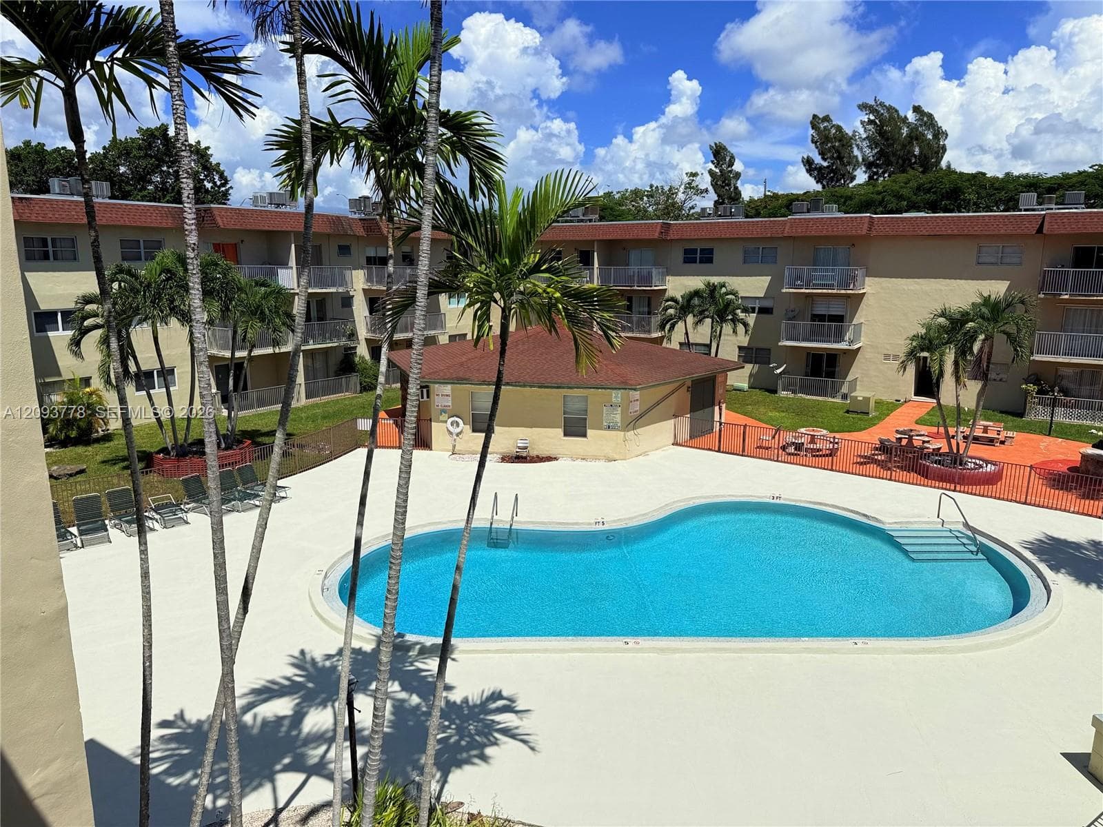 DADELAND PARK CONDO · #305 in Miami - Photo 30