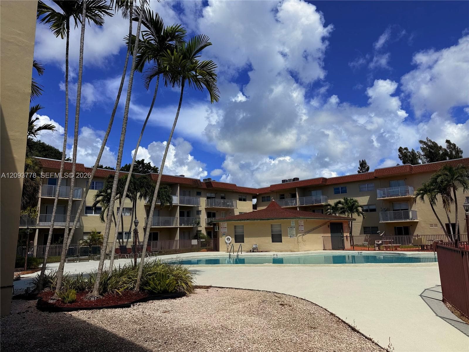 DADELAND PARK CONDO · #305 in Miami - Photo 34