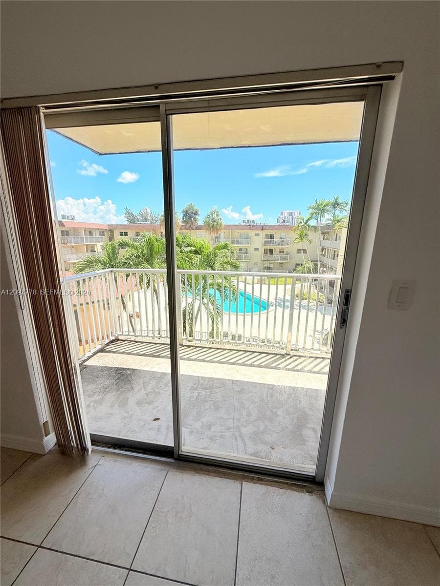 DADELAND PARK CONDO · #305 in Miami - Photo 11