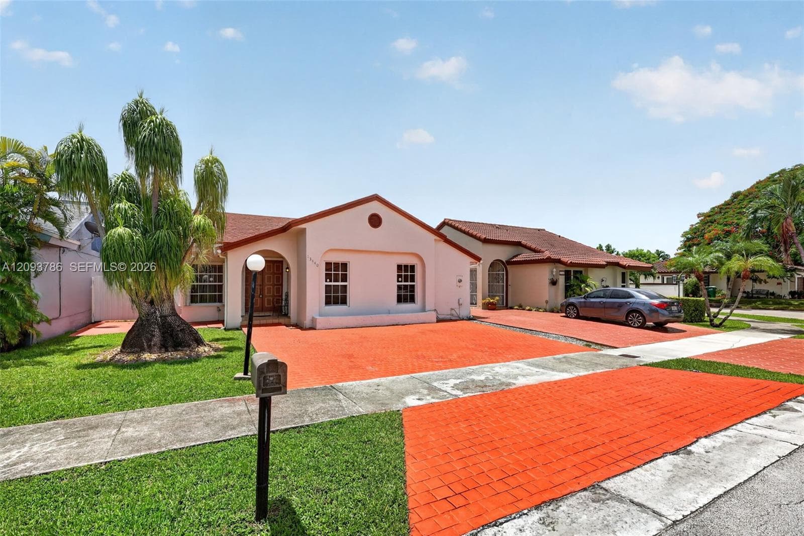 13440 SW 28th St photo 46