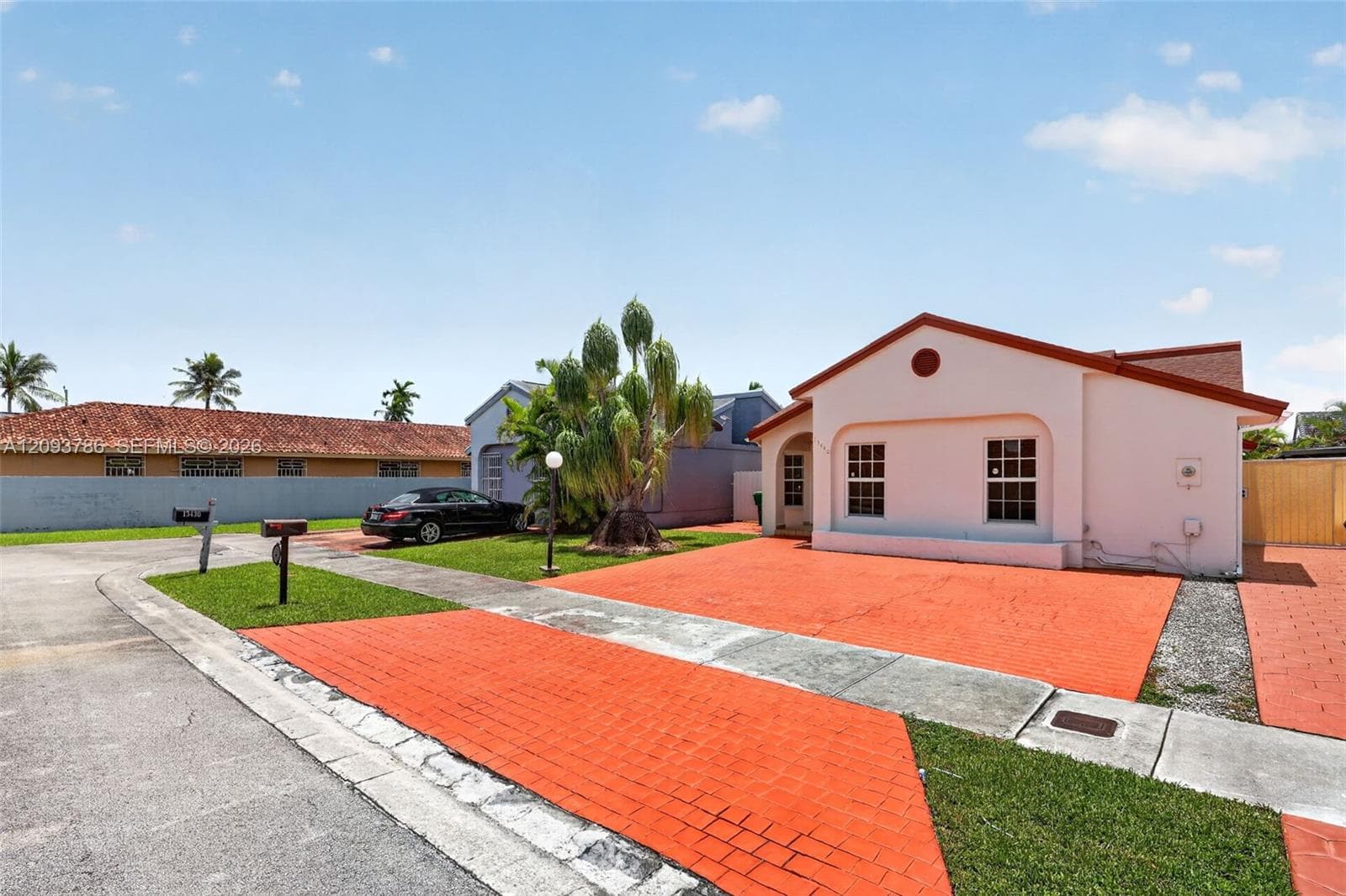 13440 SW 28th St photo 45