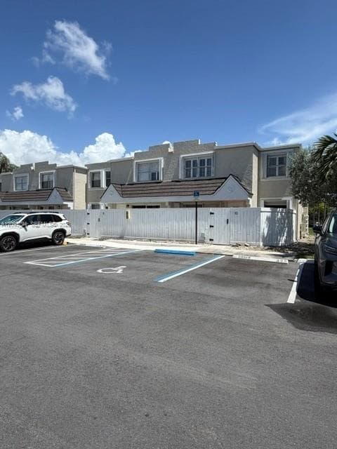 GABLES POINT III · #8 in Miami - Photo 6