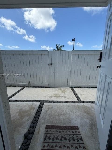 GABLES POINT III · #8 in Miami - Photo 10